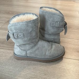 UGG Remora Short Suede Boots